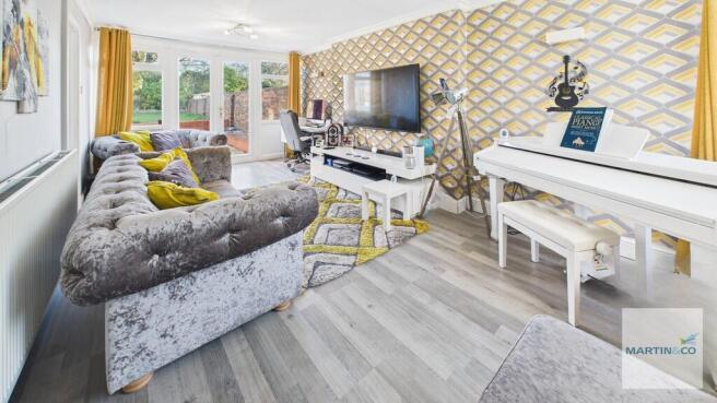 CAM03663G0-PR0213...