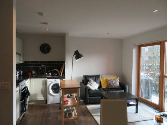 2 Bedroom Apartment To Rent In New Zealand Road Cardiff