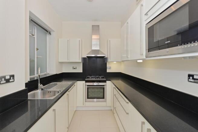 36-Petersham-Plac...