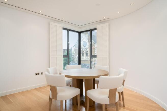 Wycombe Square 1F...