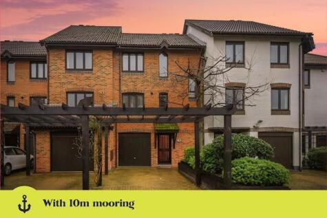 Cadland Court, Channel Way, Ocean Village, Southampton