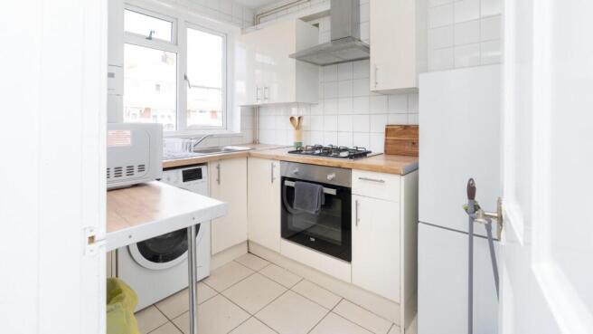 Laburnum Road 04638.jpg