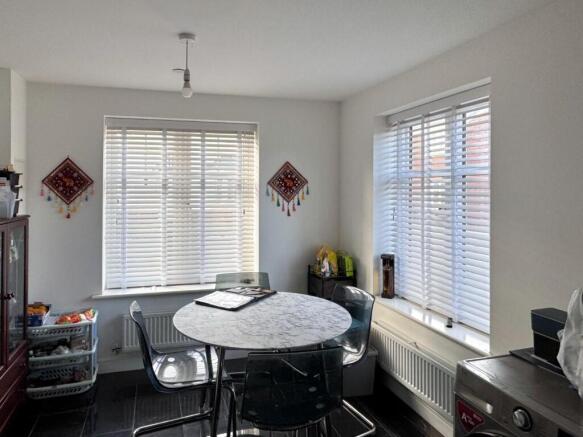 Kitchen/Dining