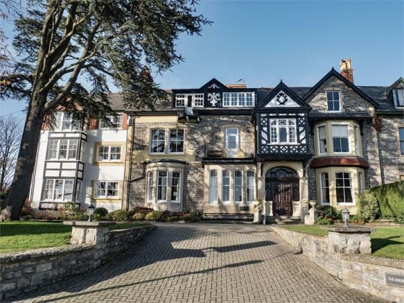 2 Bedroom Flat For Sale In Bradford Place, Penarth, CF64