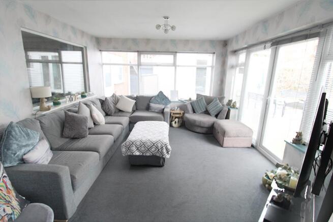 sitting room .jpg