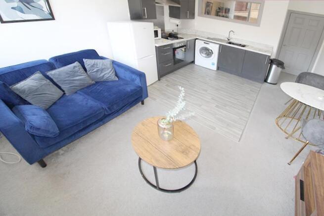 Lounge 2.jpg