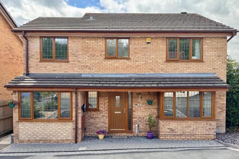 Freshwater Drive, Lakeside