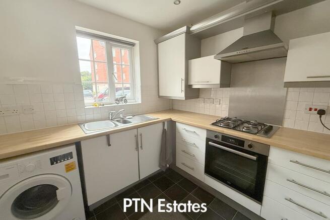 kitchen light 2 .jpg