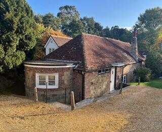 Bex Lane, Heyshott, Midhurst, West Sussex