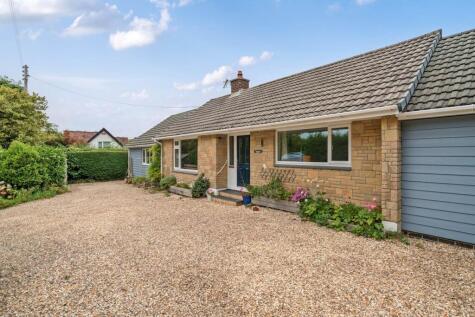 Charmouth Road, Raymonds Hill, Axminster