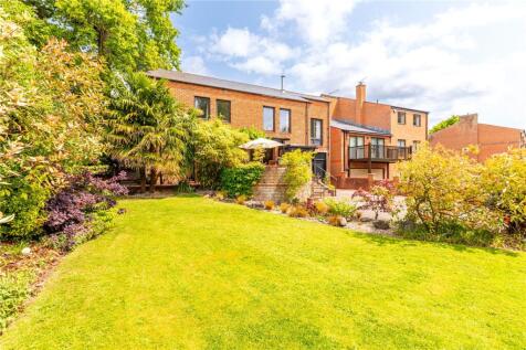 Great Western Close, Devizes, Wiltshire, SN10