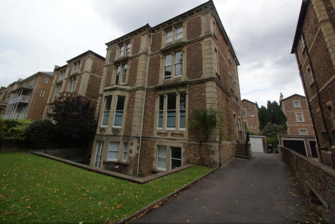 9 the avenue gf (1).