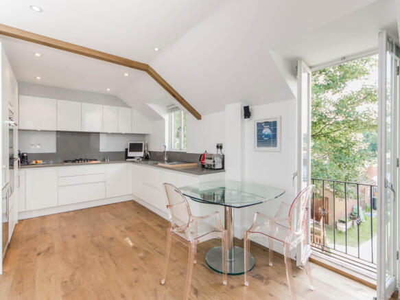 kitchen area.jpg
