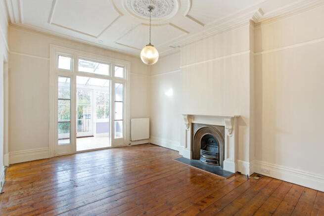 Flat 1, 49 Lebanon P