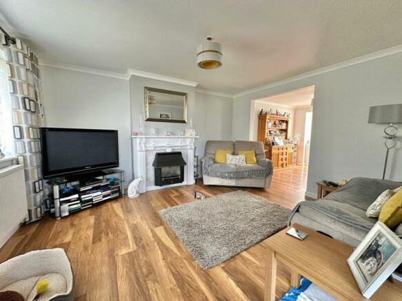 Open plan living/dining room