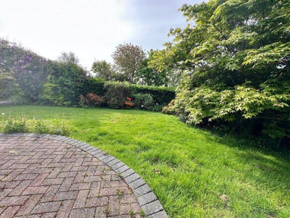 Enclosed mature garden
