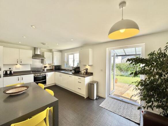 Kitchen / Dining  / Day Room