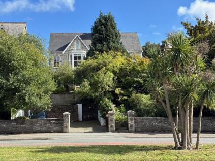 Tregolls Road, Truro