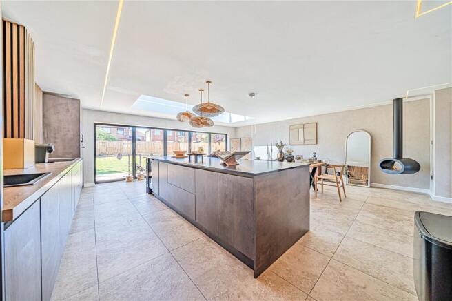 Kitchen/Dinr