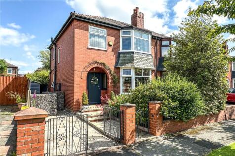 St. Georges Square, Chadderton, Oldham, Greater Manchester, OL9