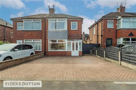 Hollinwood Avenue, Chadderton, Oldham, Greater Manchester, OL9