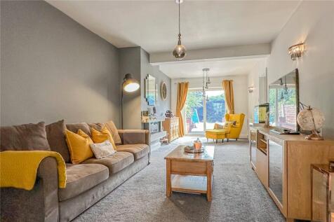 Merton Grove, Chadderton, Oldham, Greater Manchester, OL9