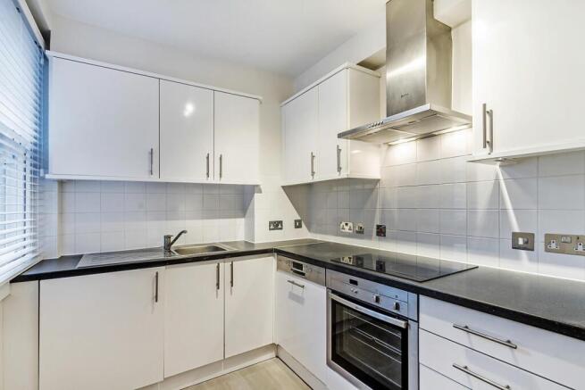 Kitchen (Main)