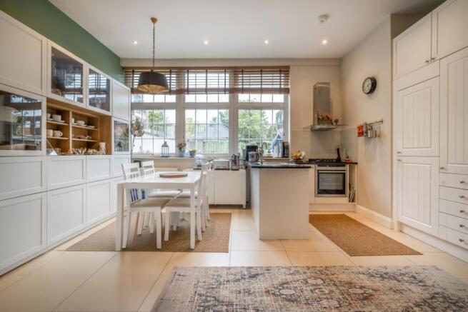 4-Westleigh-Avenu...