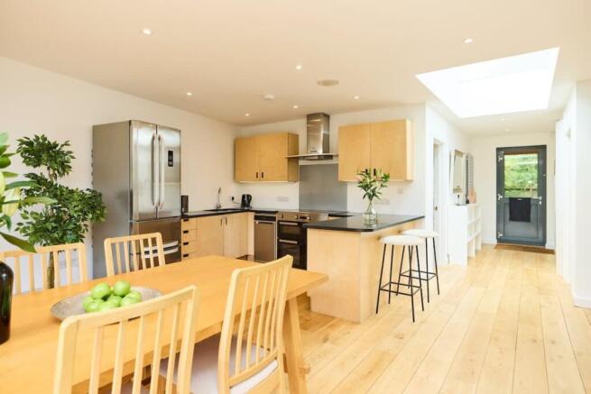 77a318b9-aadb-41-...