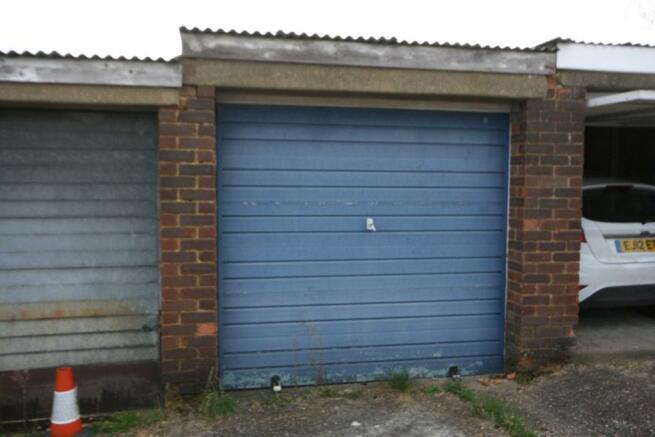 Garage For Sale In Tern Way Brentwood Essex Cm14 Cm14