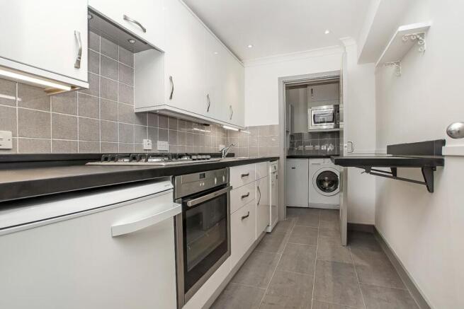 Kitchen shot (Main)