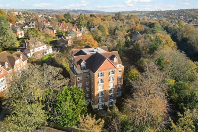 Valley Court
