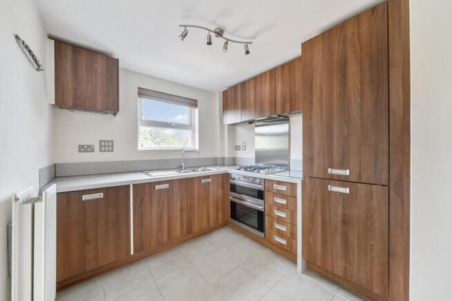 1316948-3-6863a03...