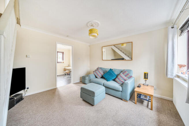 1369563-9-68efaec...