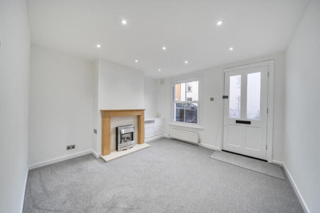 1372950-9-6900e77...