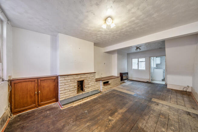 1386148-10-692860...