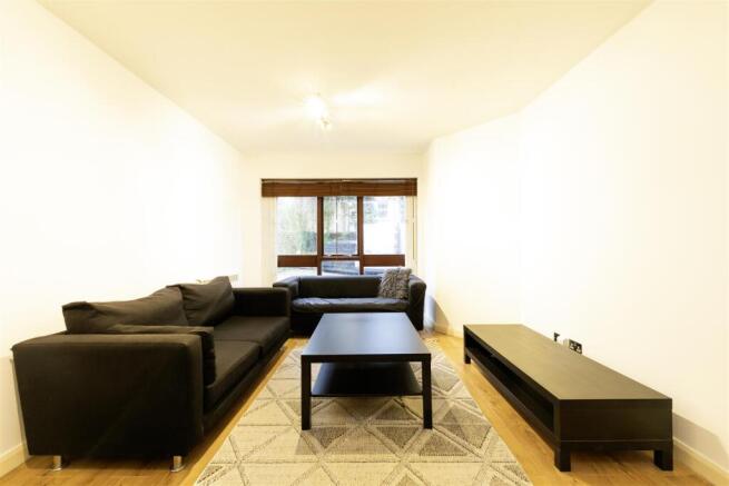 F1, 3 Torriano Mews-2.jpg