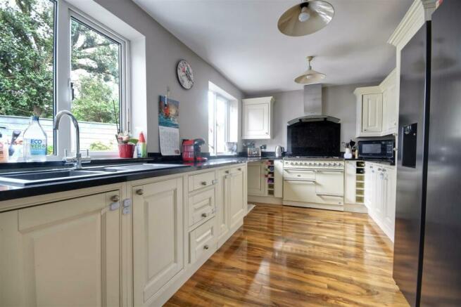 Kitchen / breakfast room