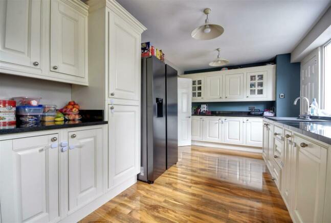 Kitchen / breakfast room