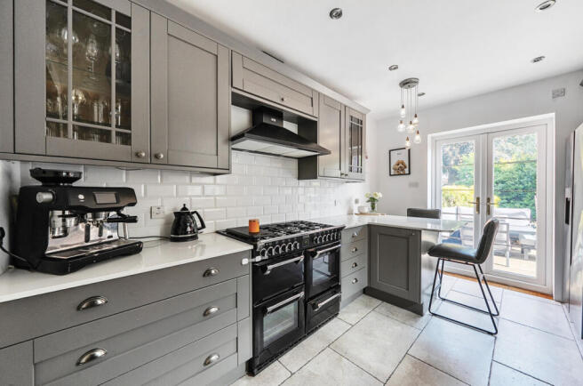 1325461-6-68758bb...