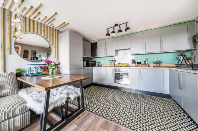 1319345-13-686be1...