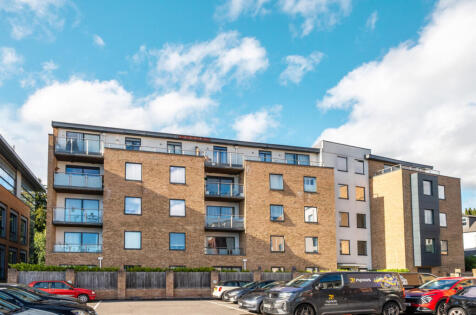 Frimley Road, Camberley, Surrey, GU15