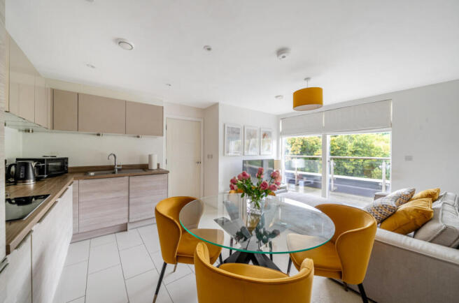 1350137-6-68c2f6a...