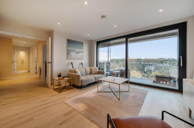 1375139-10-6908d6...