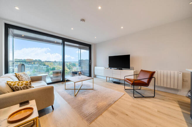 1375139-8-6908d63...