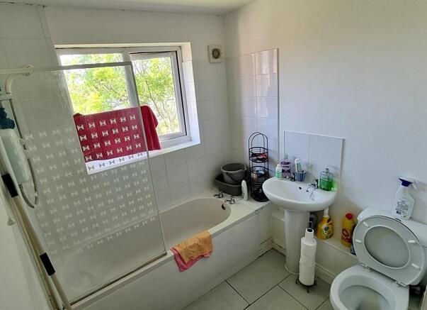 Photo 3