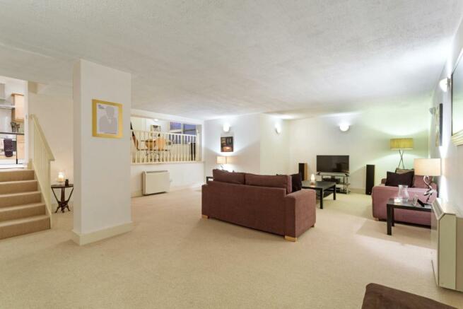 1 Bedroom Duplex To Rent In Artichoke Hill Wapping London