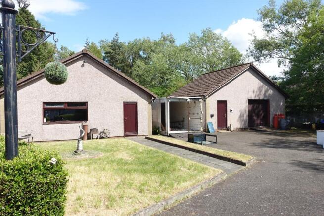 Outbuildings .JPG