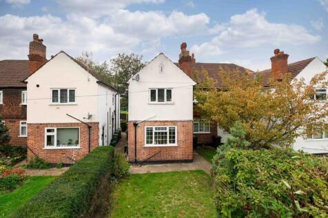 Ewell By Pass, Ewell, Epsom, KT17