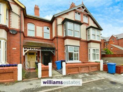 Rhyl - 6 bedroom terraced house for sale